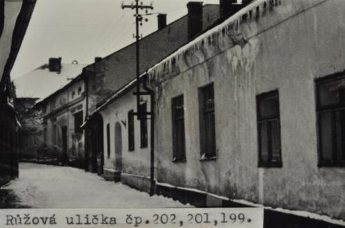 Hf_963